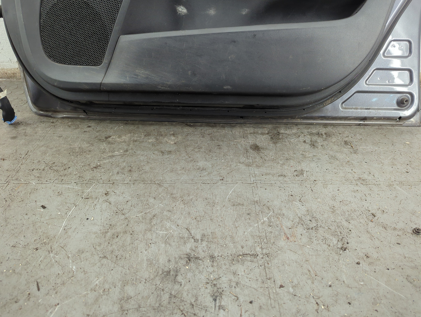 Дверь передняя правая