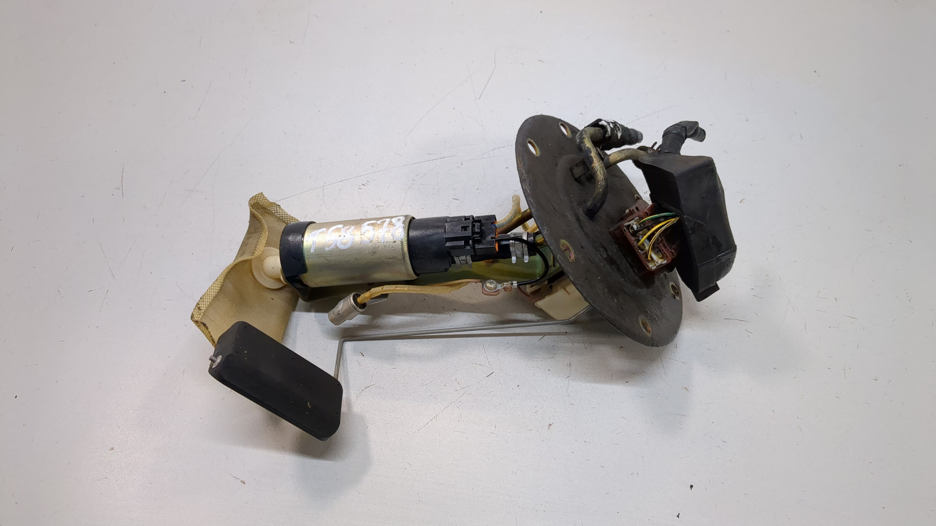 Насос топливный электрический