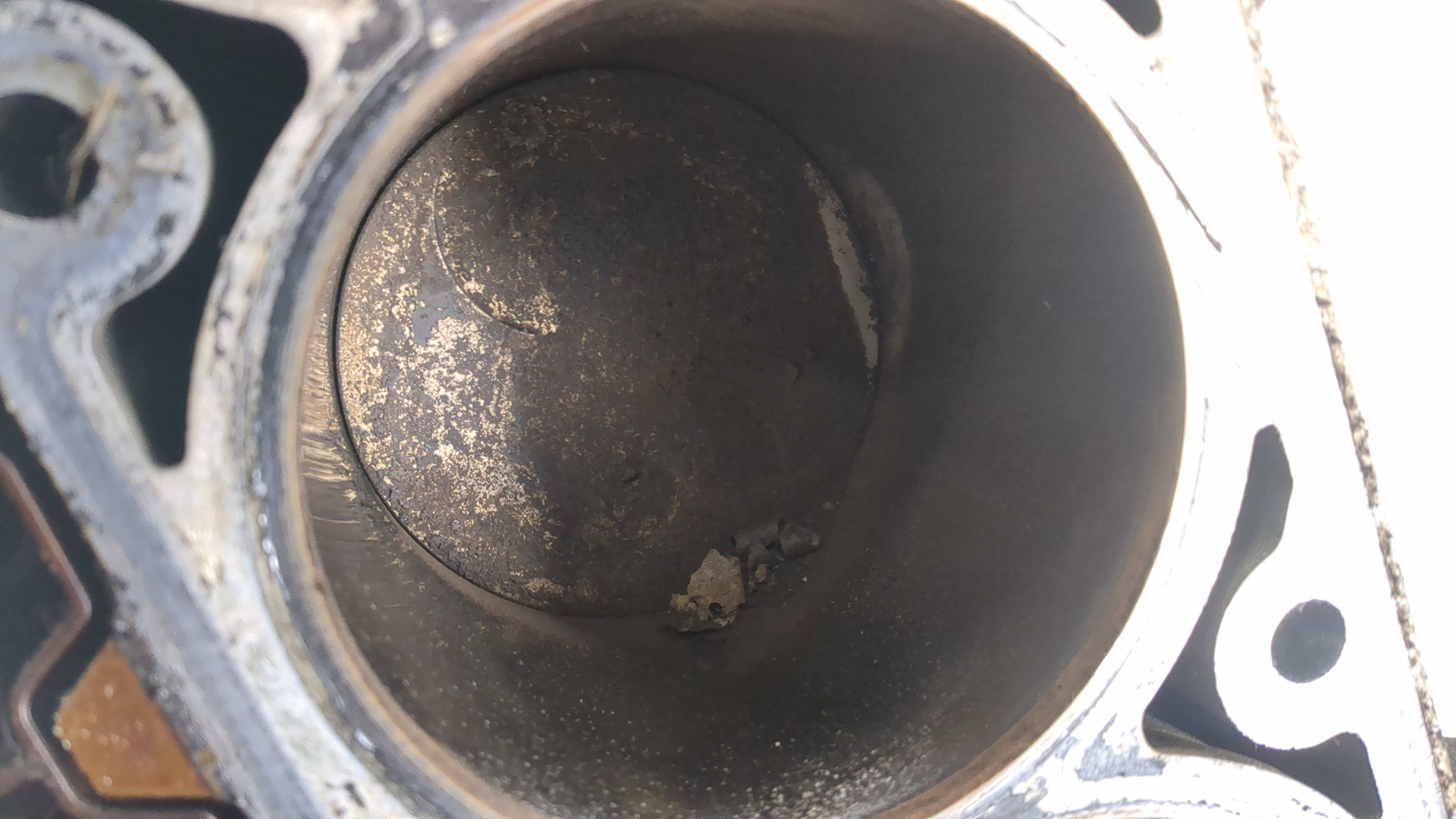 Блок двигателя