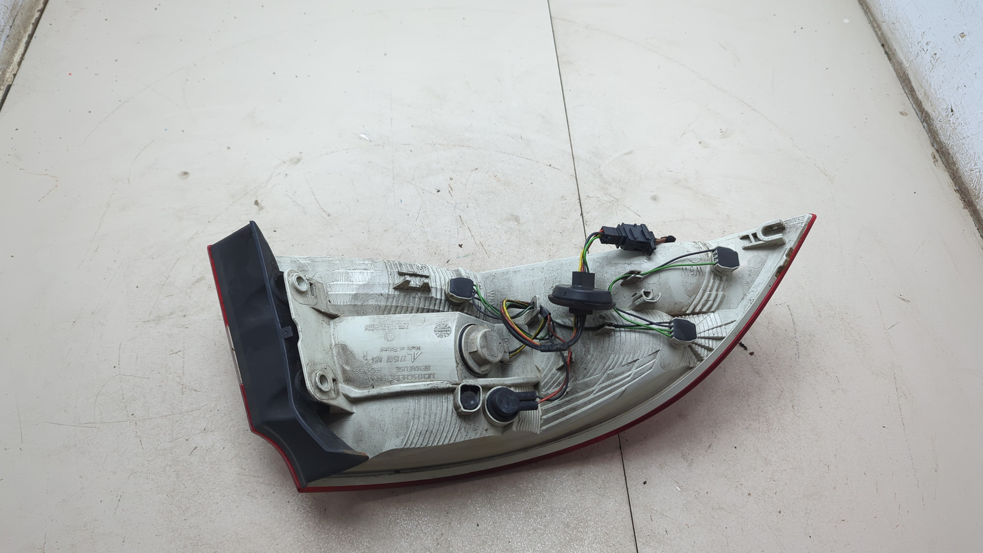 Фонарь задний правый