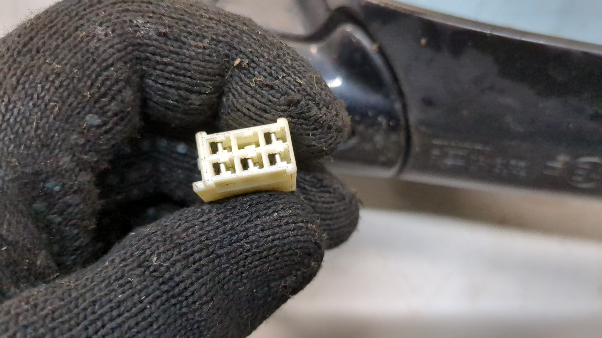 Зеркало правое электрическое