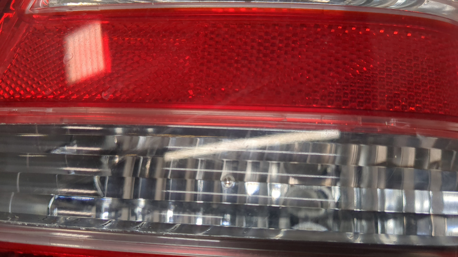 Фонарь задний правый