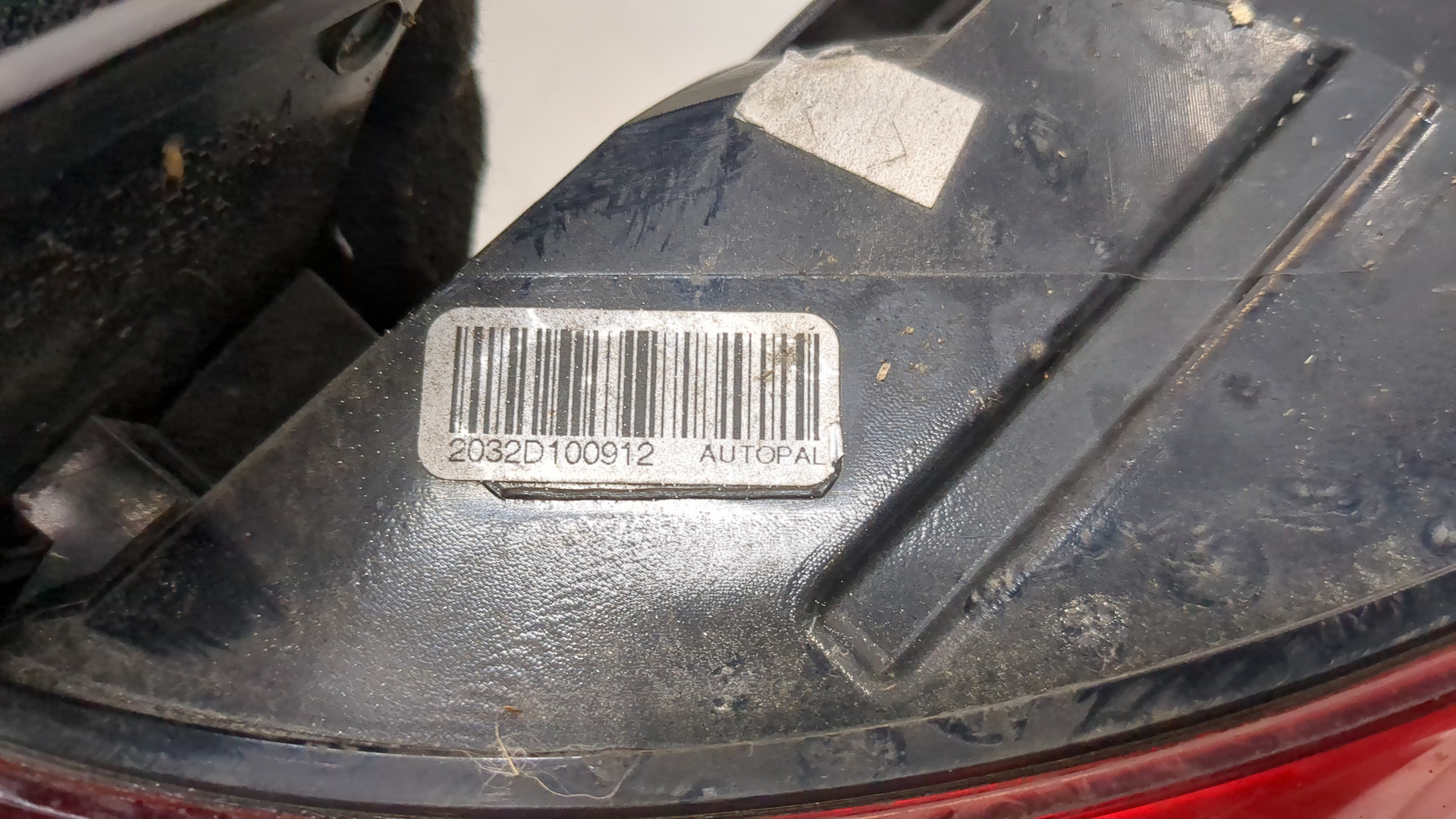 Фонарь задний правый