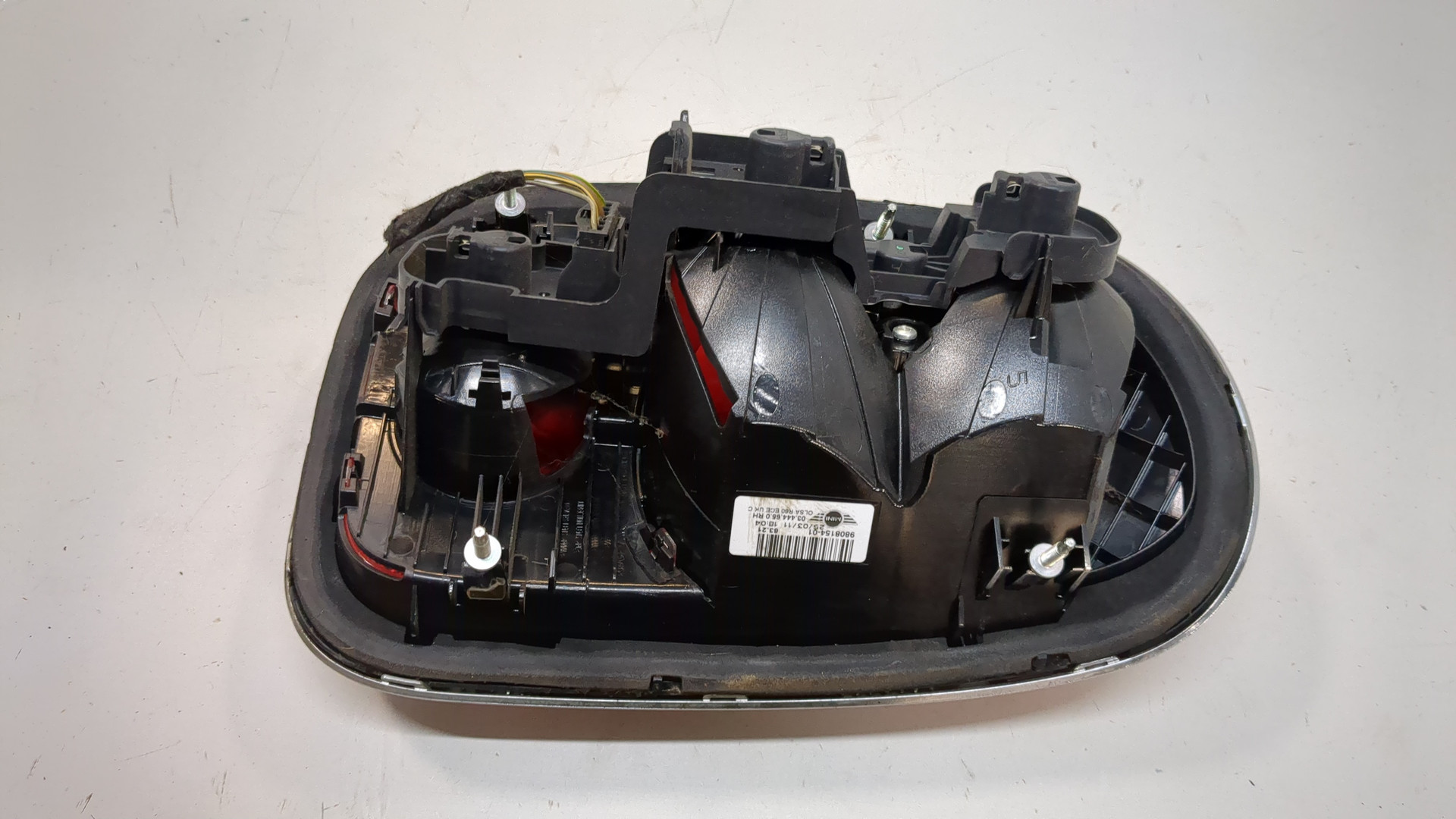 Фонарь задний правый