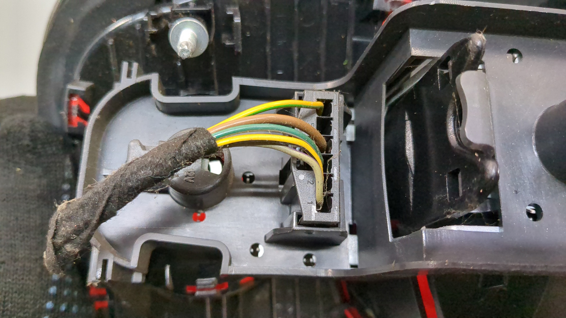 Фонарь задний правый