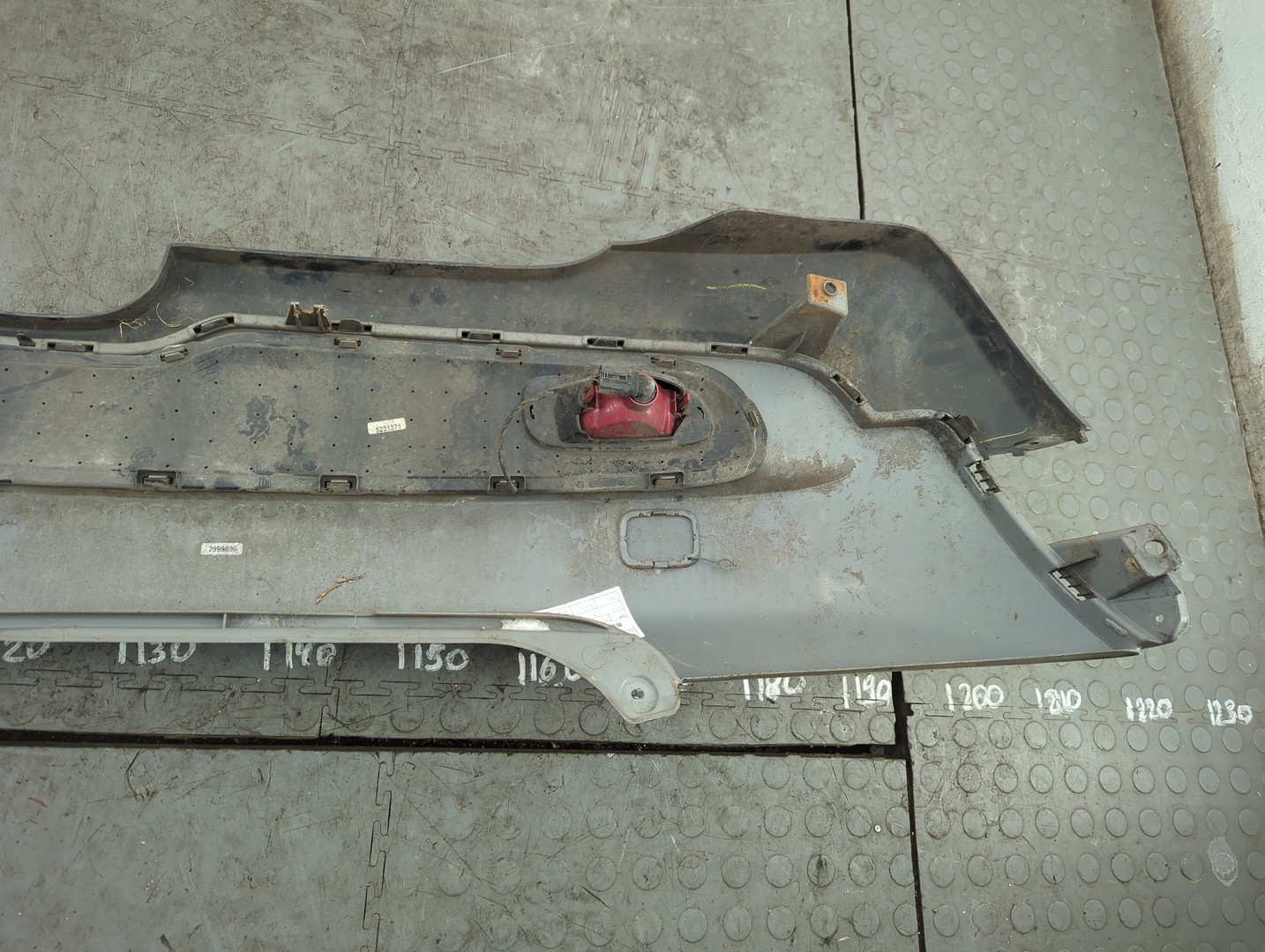 Бампер задний