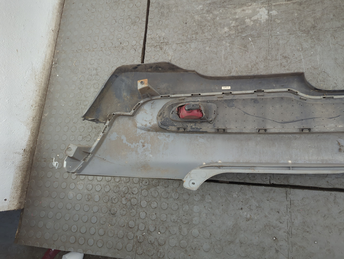 Бампер задний