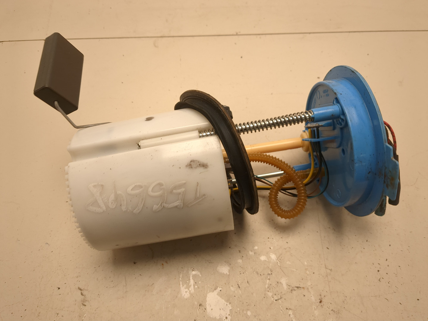 Насос топливный электрический