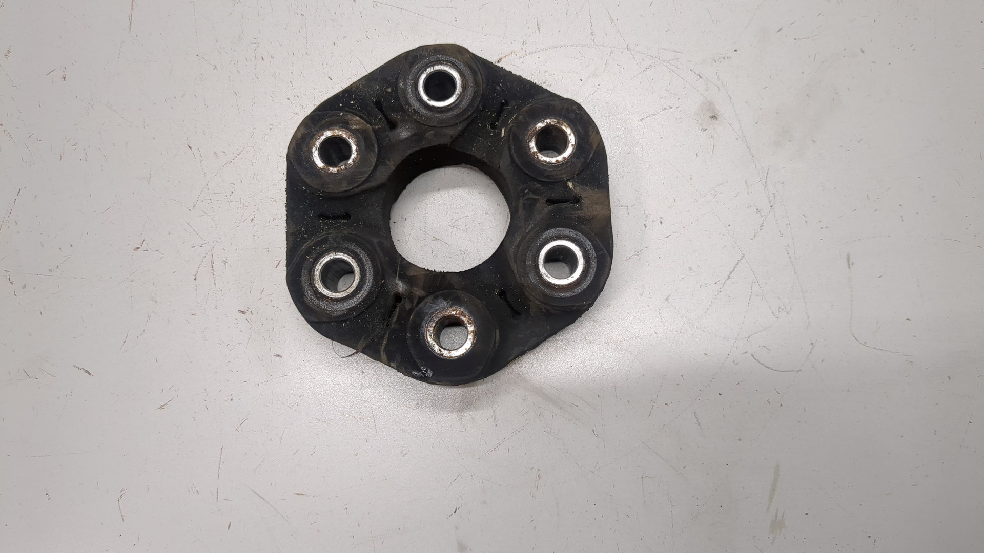 Муфта эластичная карданного вала