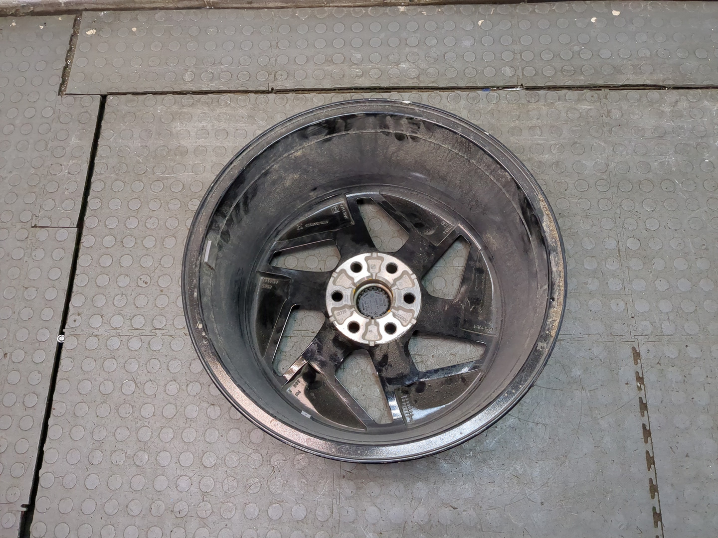 Диск колесный литой легкий сплав