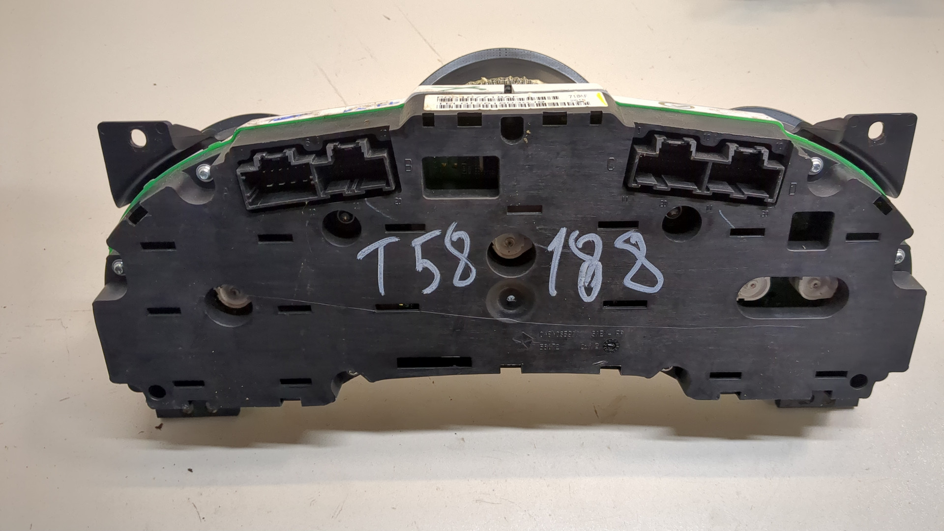 Панель приборов