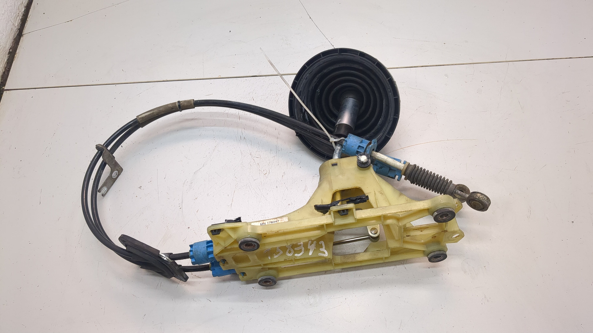 Кулиса МКПП / АКПП