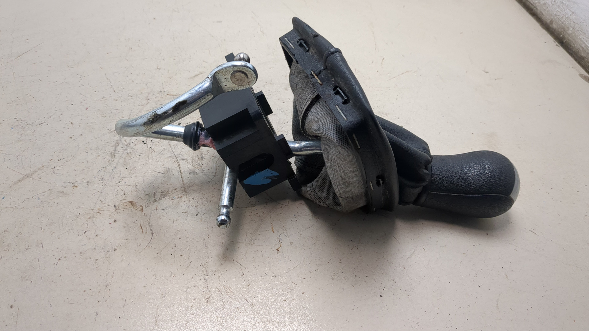 Кулиса МКПП / АКПП