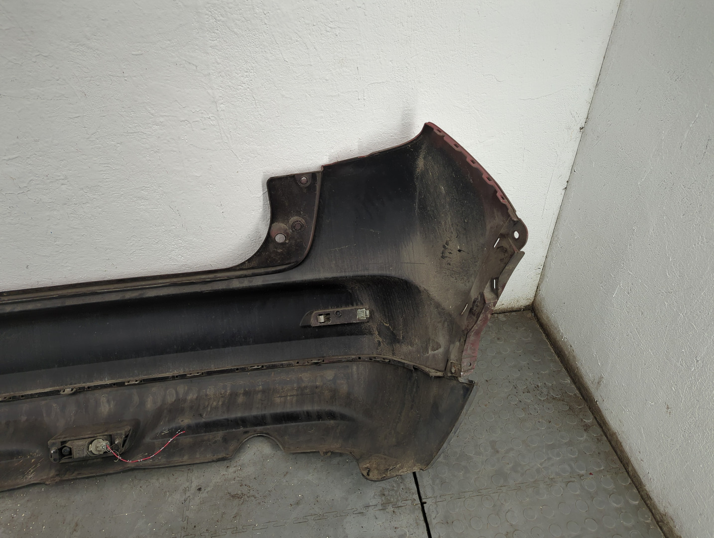 Бампер задний