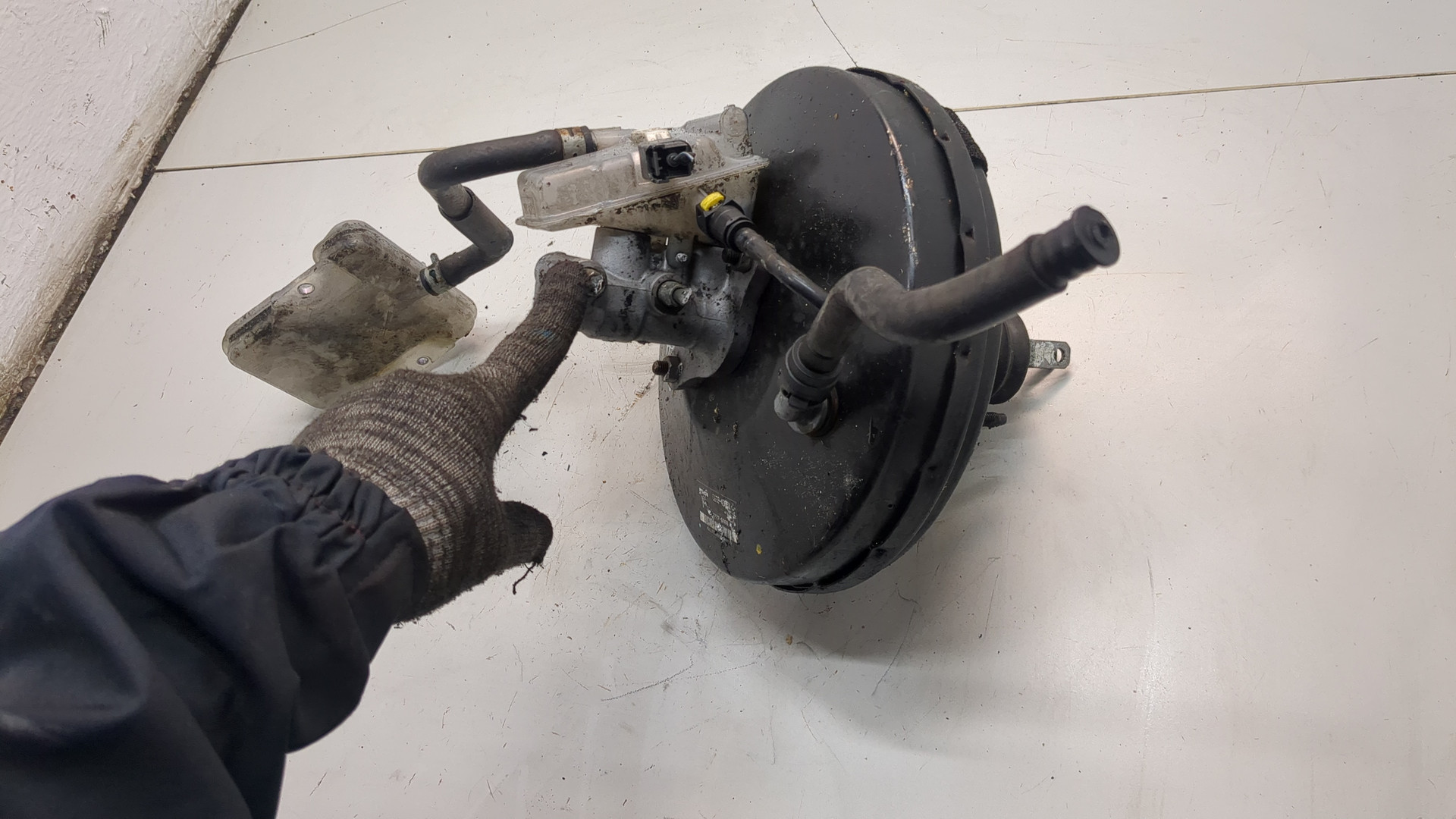 Цилиндр тормозной главный