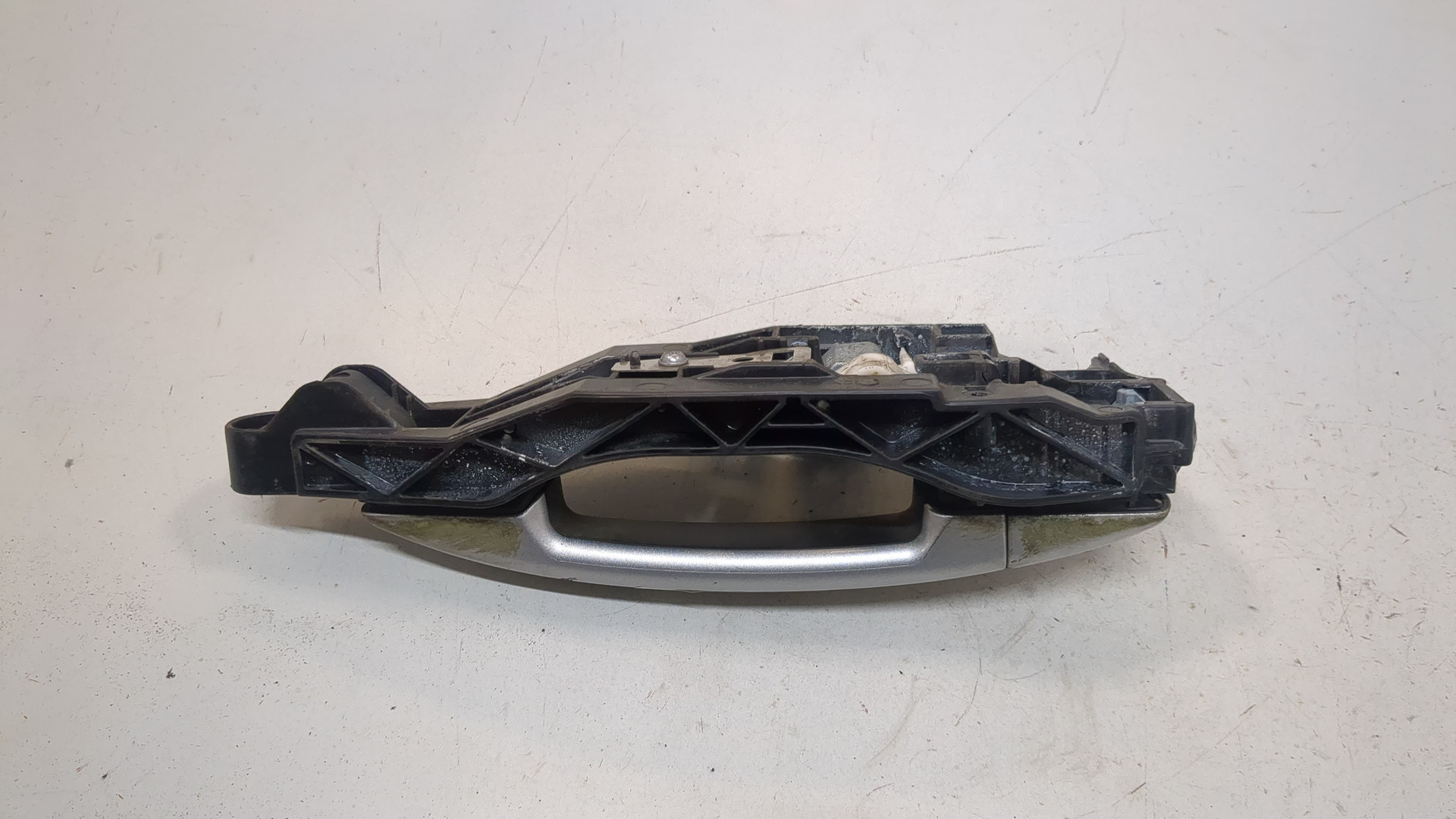 Ручка двери наружная