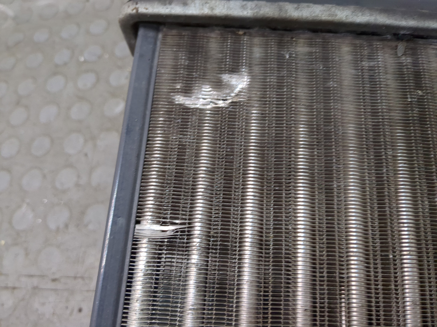 Радиатор охлаждения двигателя основной