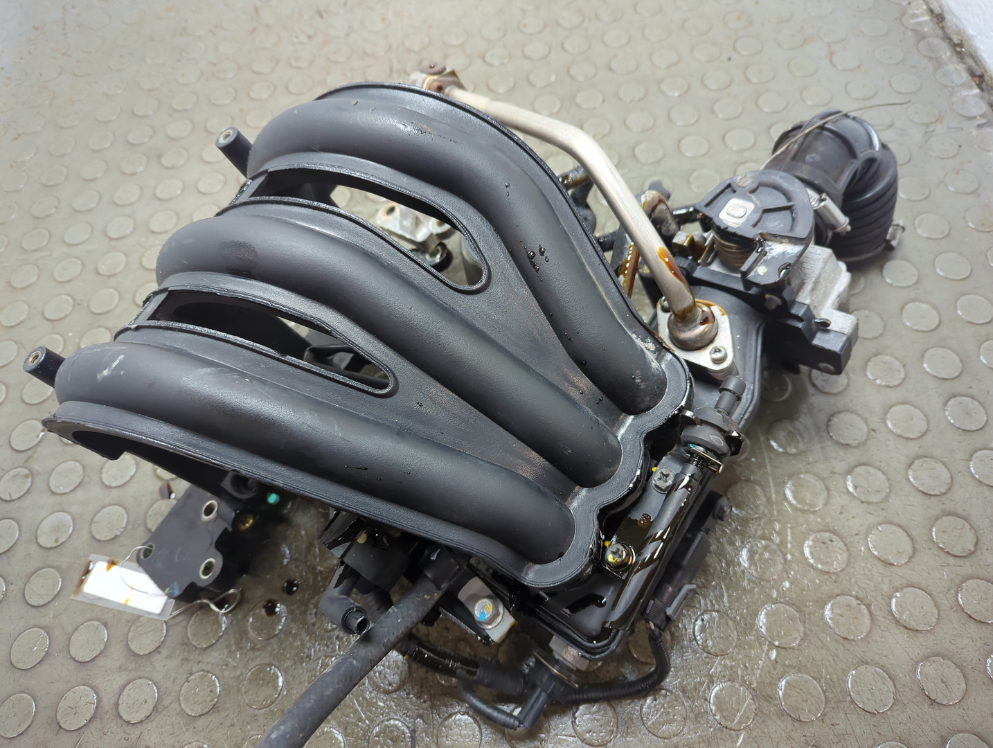 Коллектор впускной