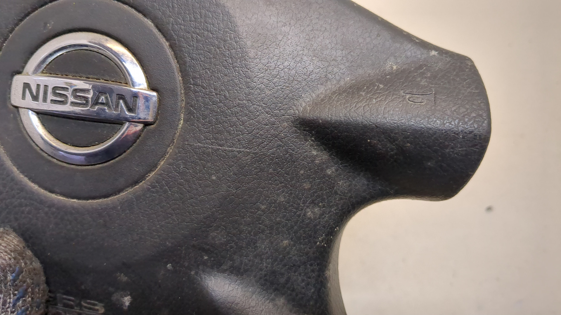 Подушка безопасности в рулевое колесо