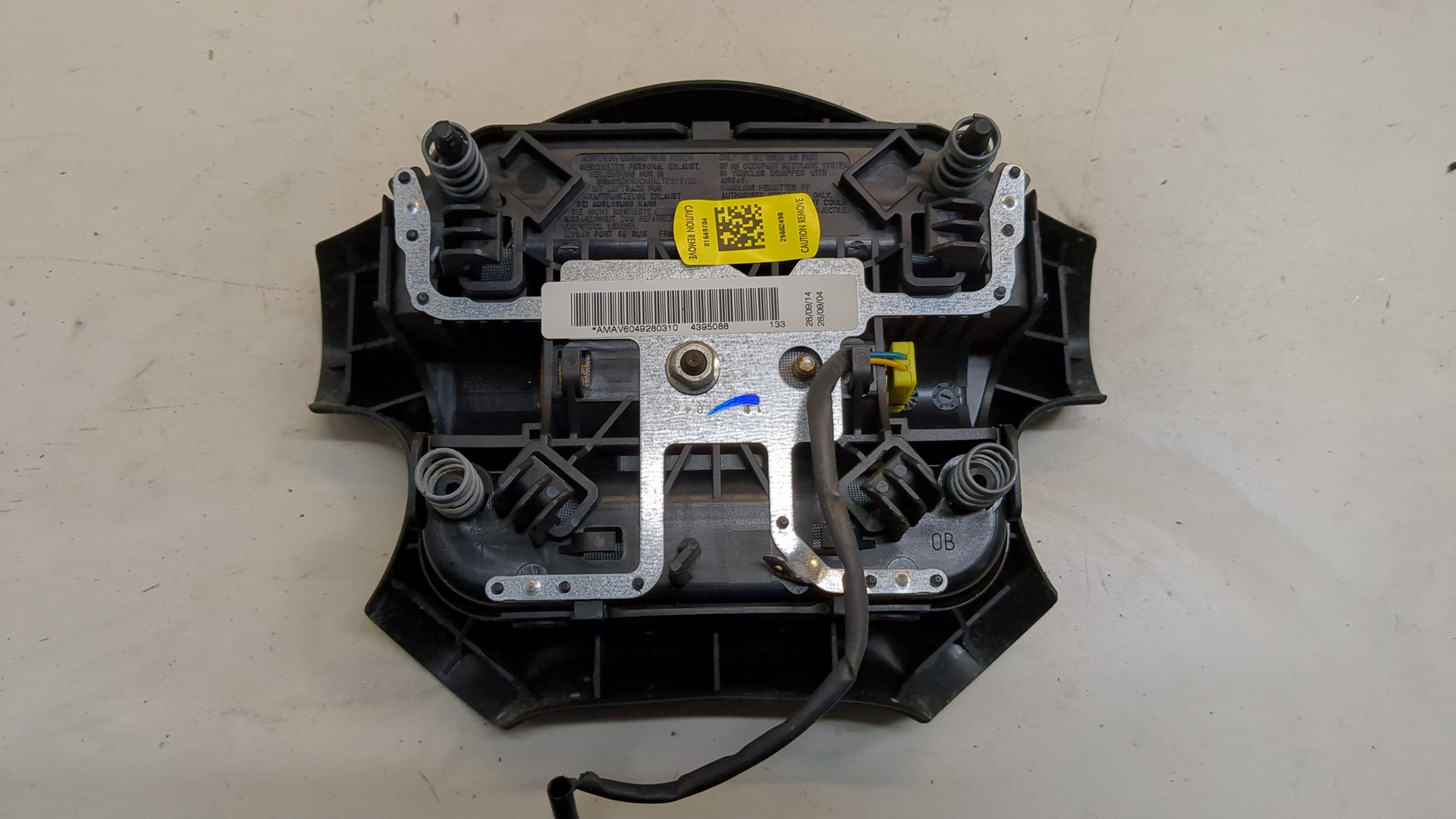 Подушка безопасности в рулевое колесо