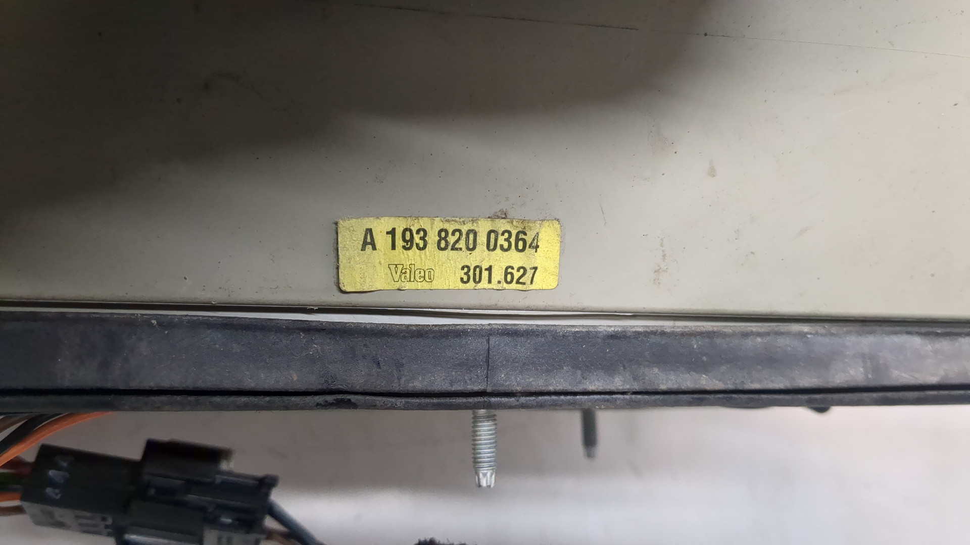 Фонарь задний левый