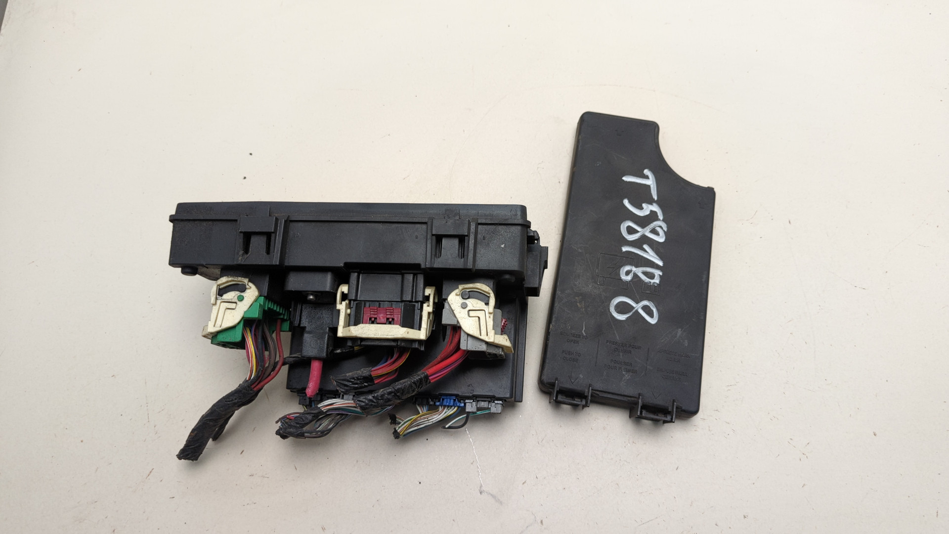 Блок предохранителей