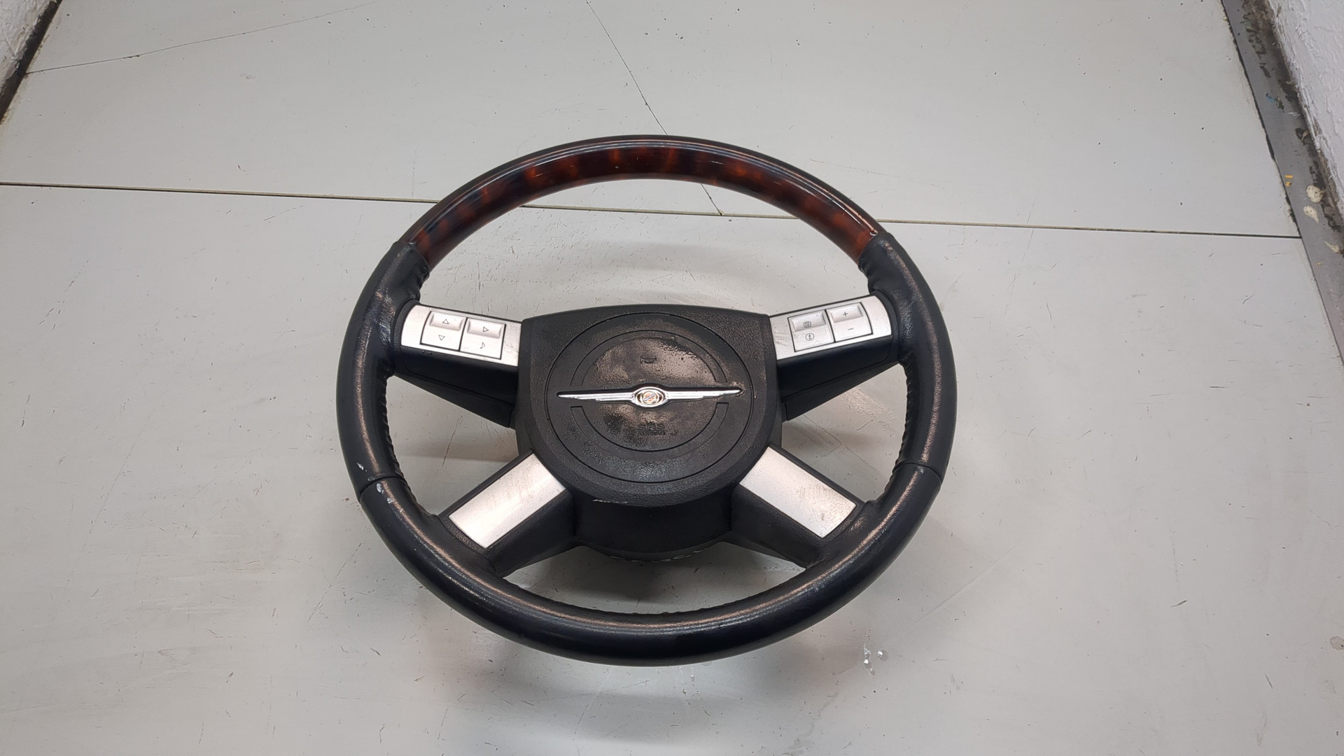 Рулевое колесо (руль)