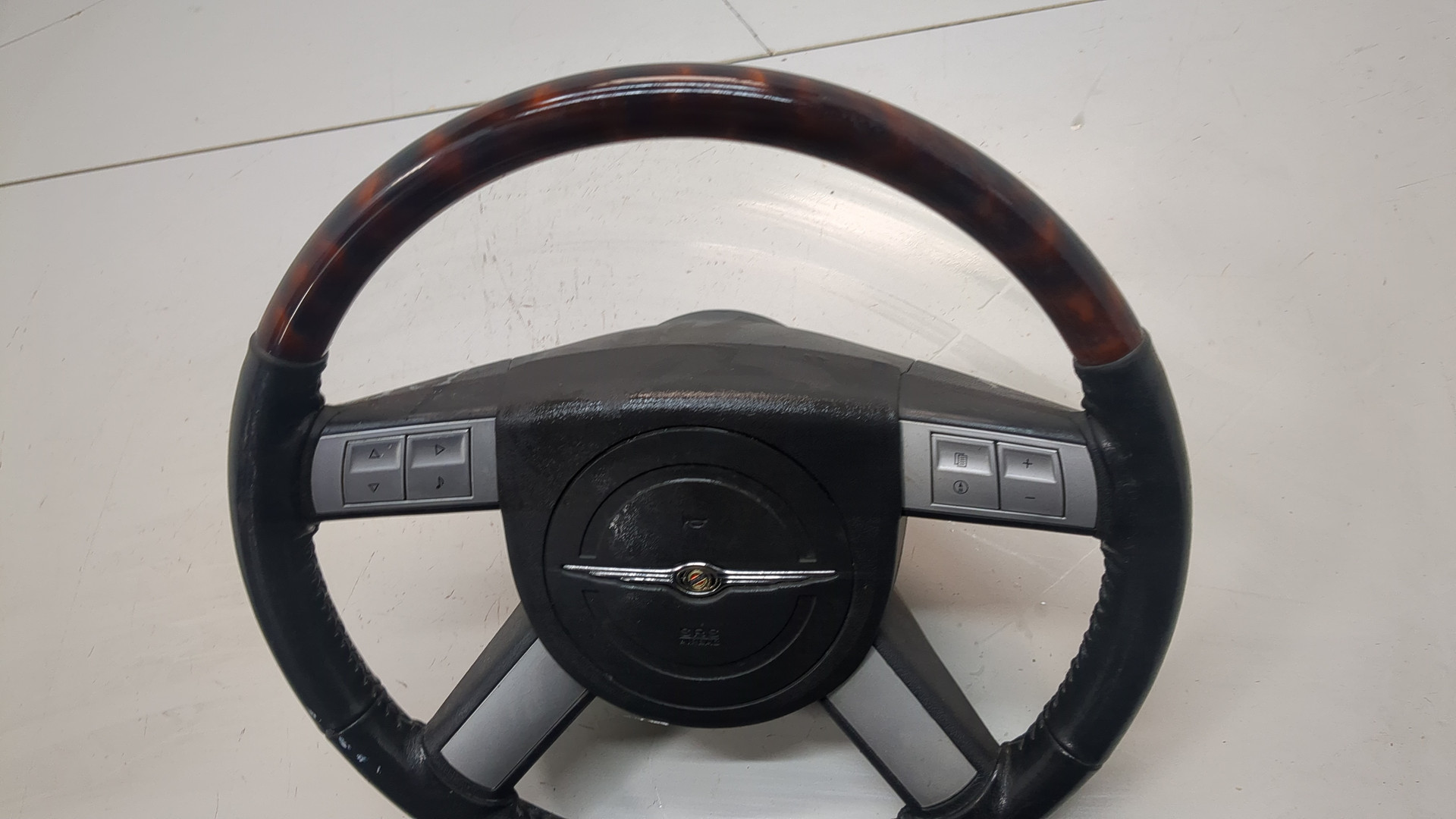 Рулевое колесо (руль)