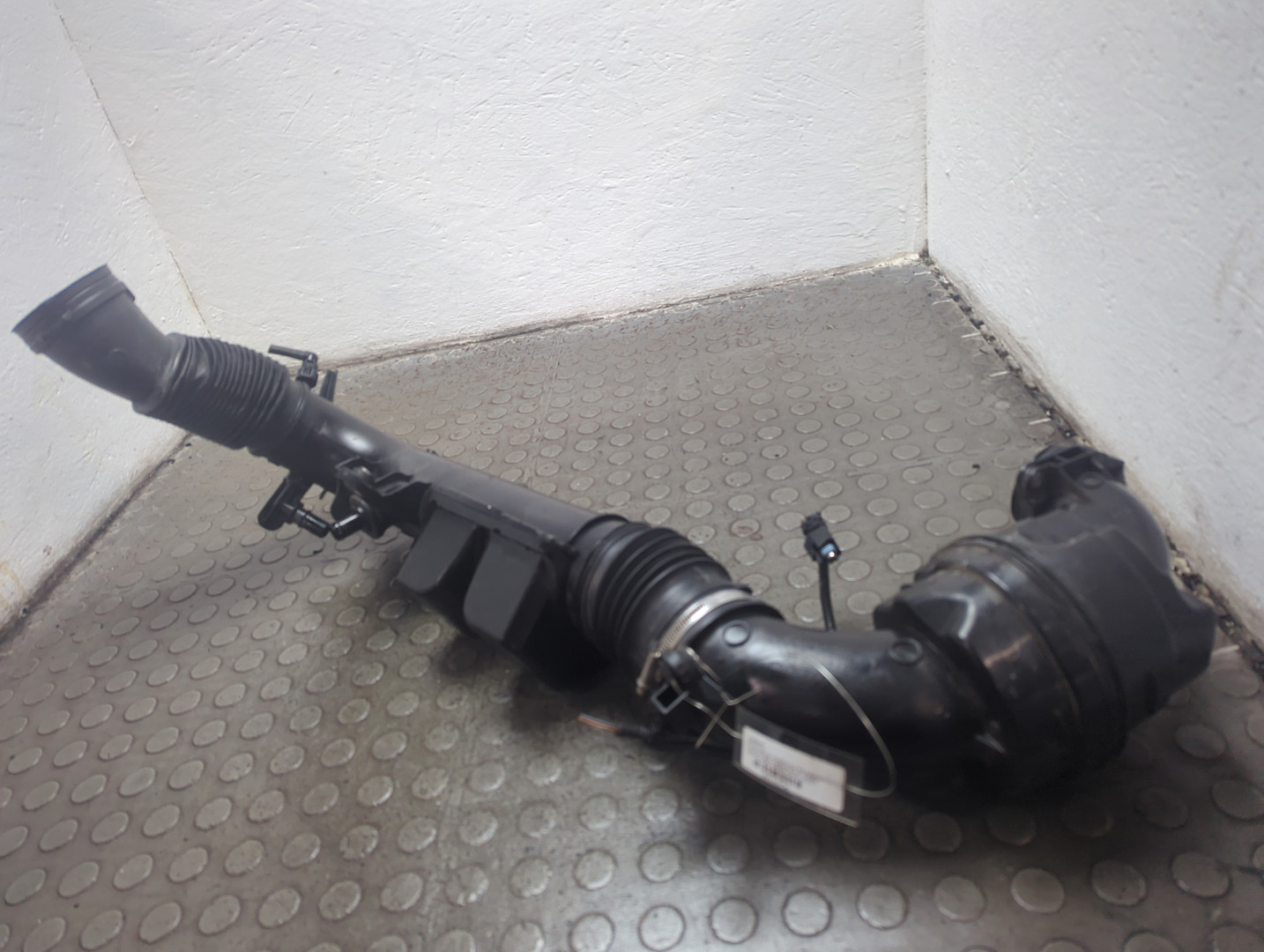 Патрубок воздушного фильтра