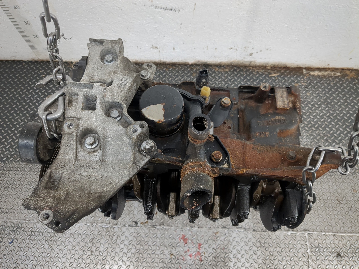 Блок двигателя