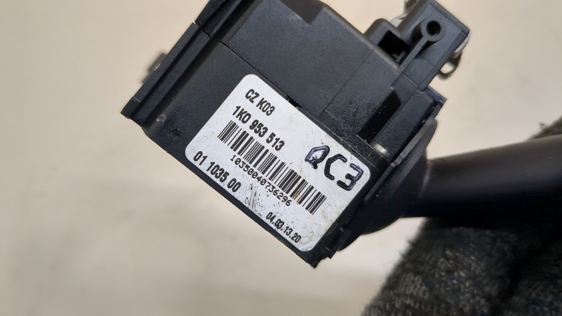 Переключатель поворотов подрулевой