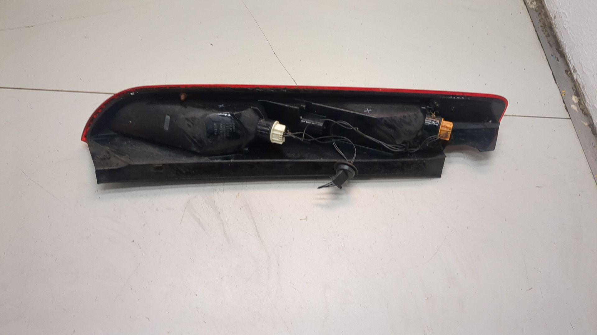 Фонарь задний правый