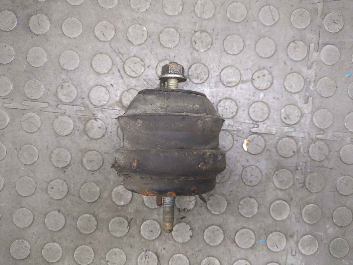 Опора двигателя правая