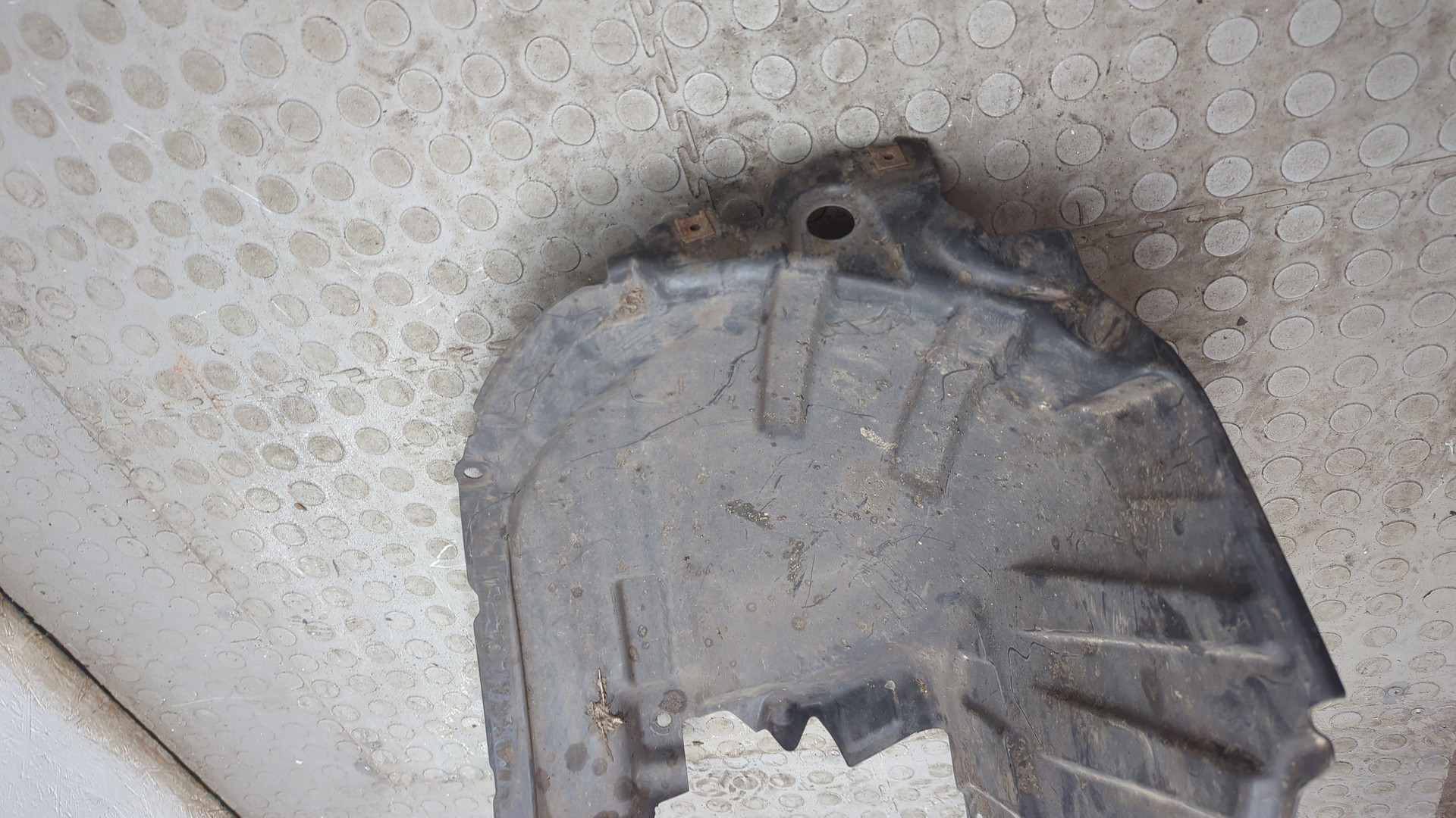 Локер передний правый