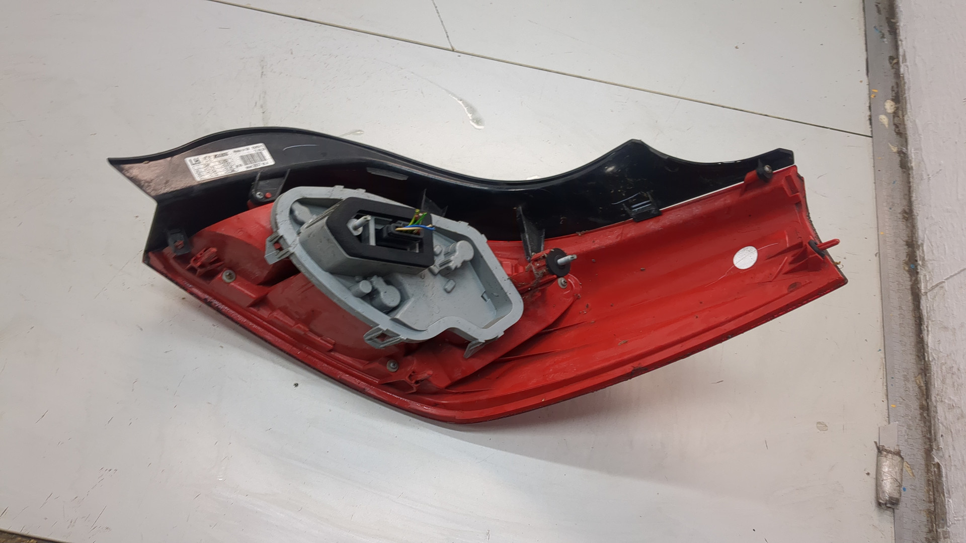 Фонарь задний левый