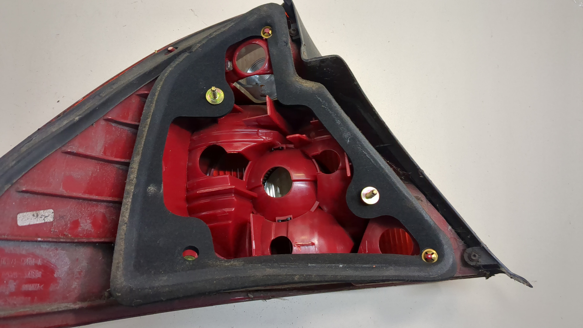 Фонарь задний правый