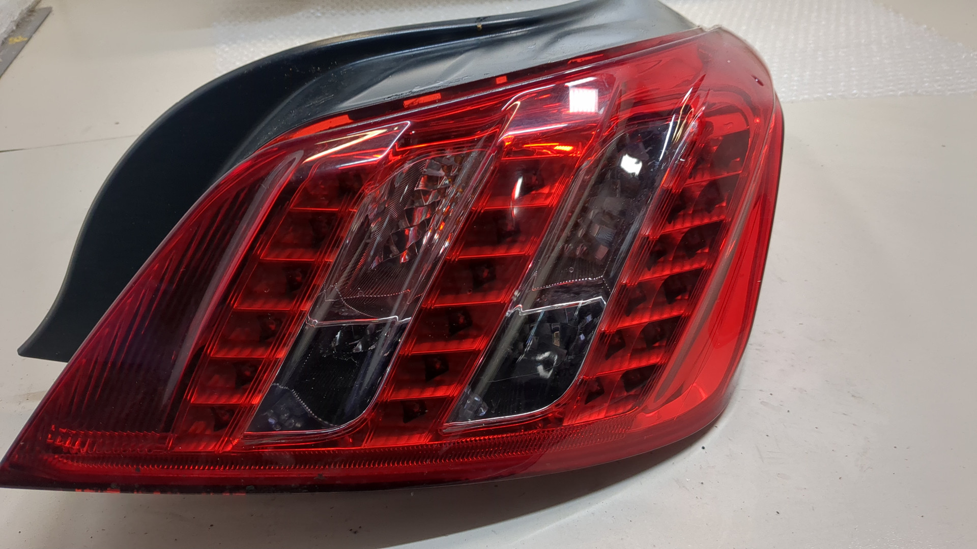 Фонарь задний правый