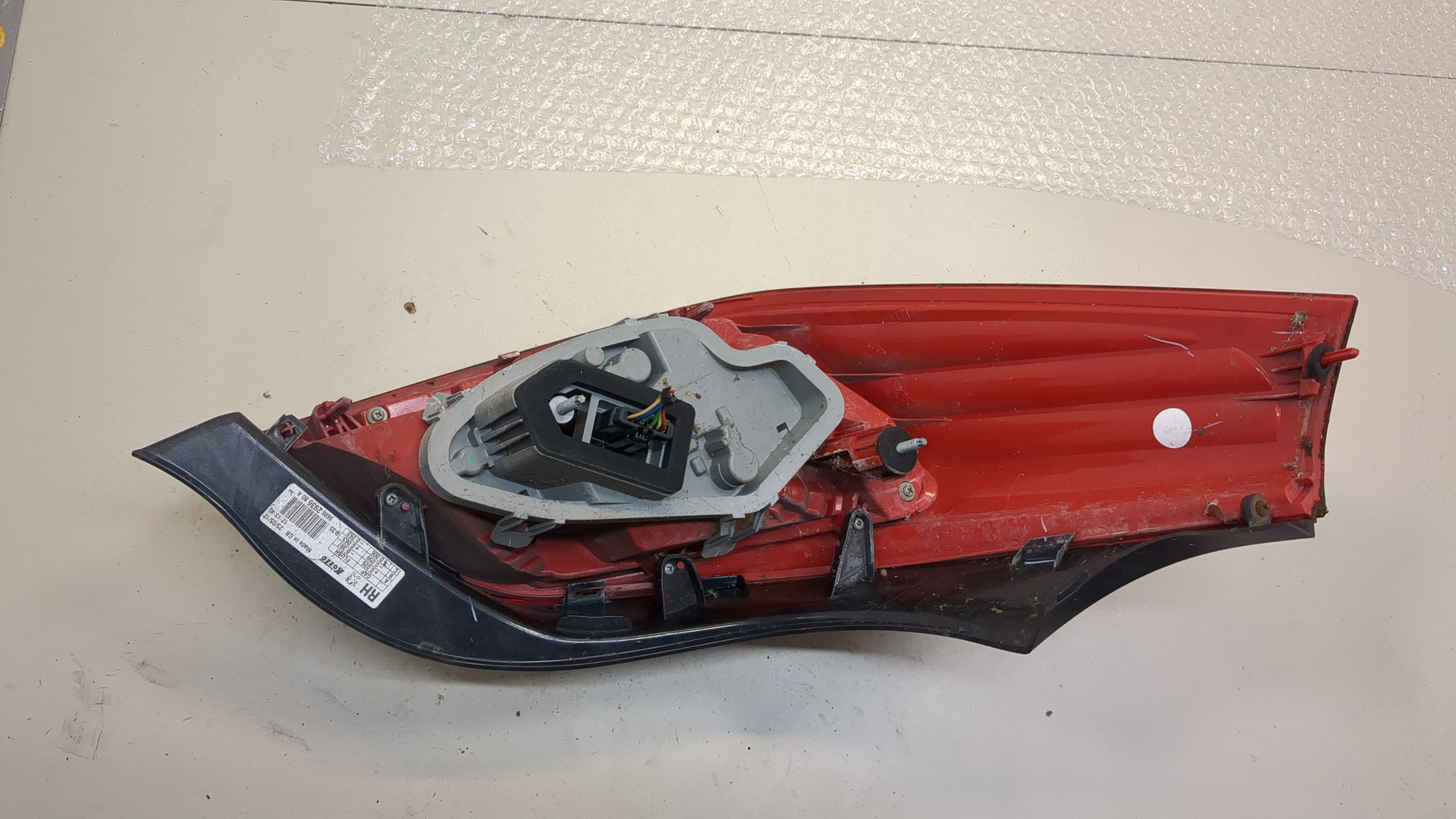 Фонарь задний правый