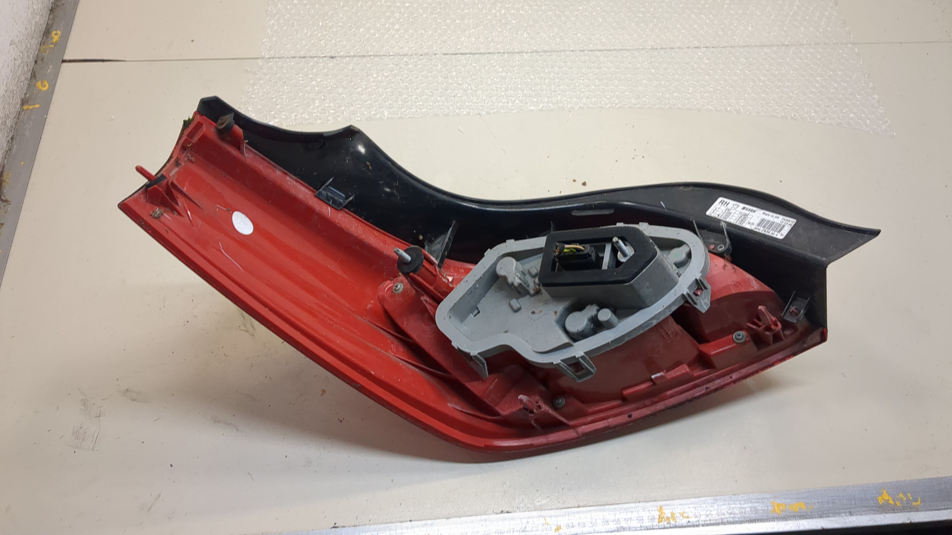 Фонарь задний правый