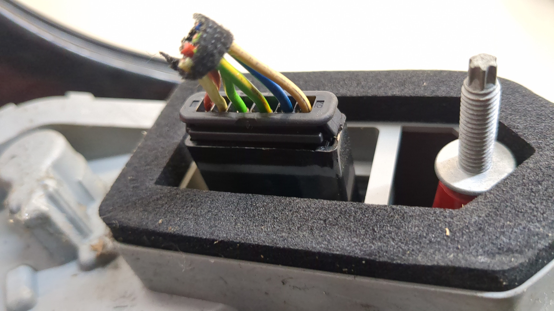 Фонарь задний правый