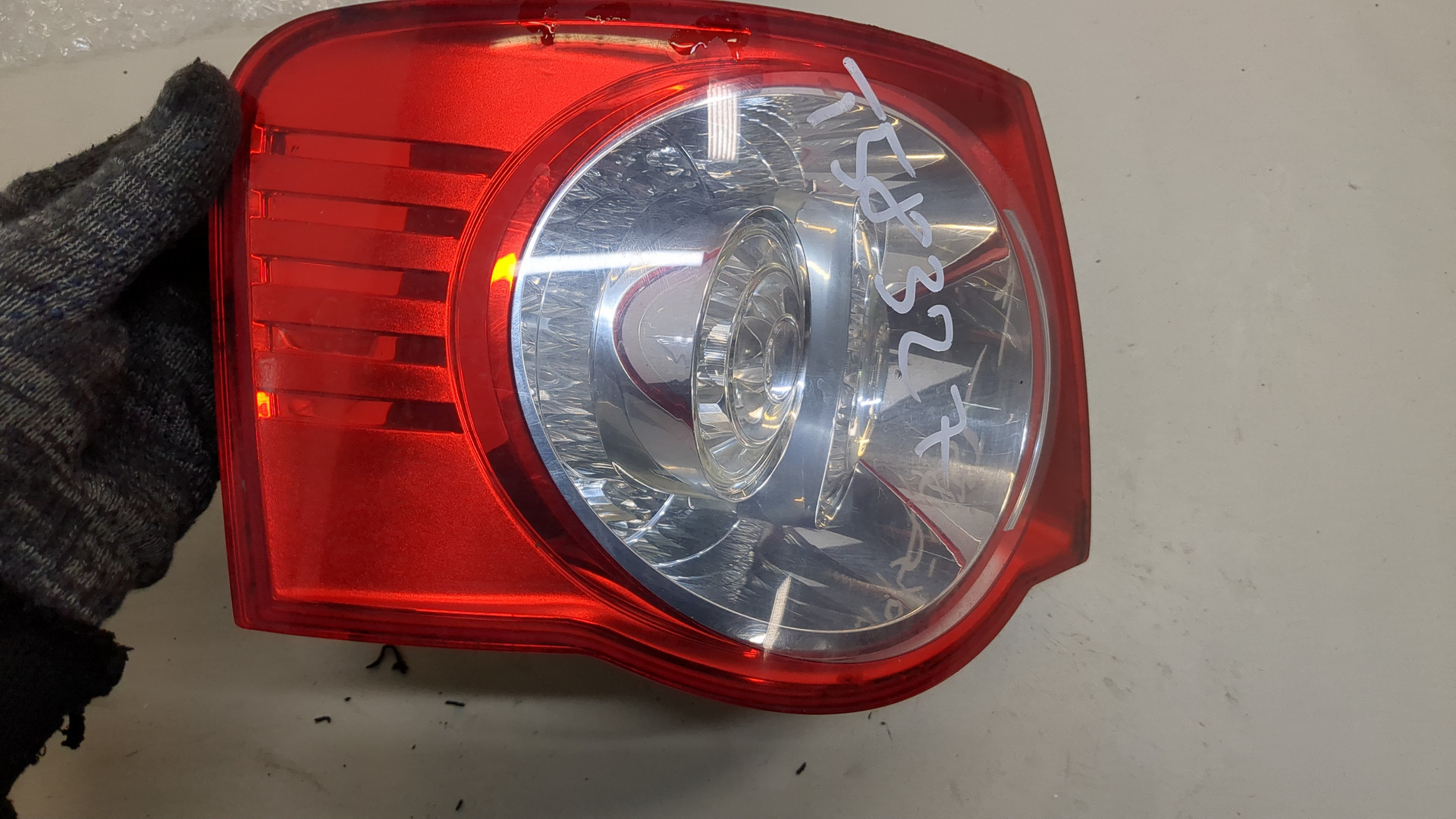 Фонарь задний левый