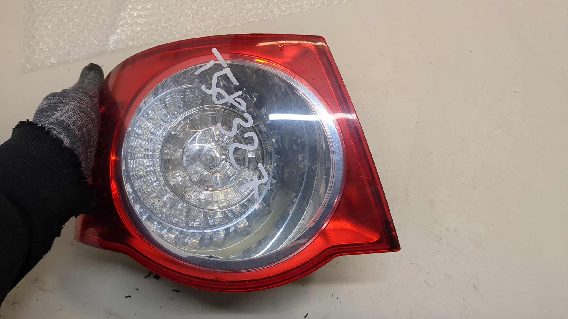 Фонарь задний левый