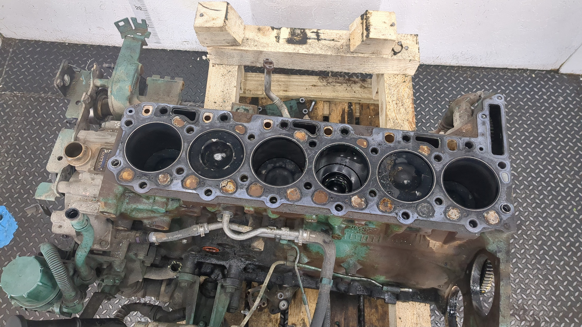 Блок двигателя