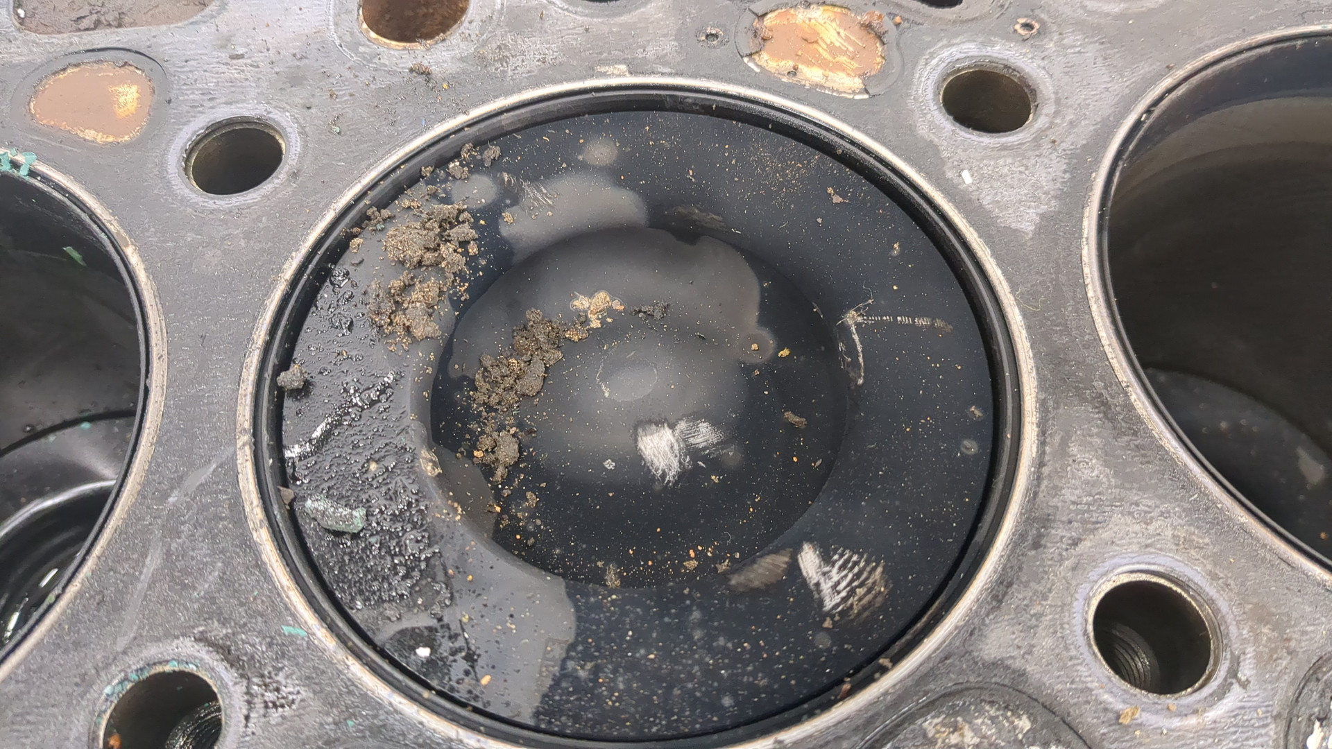 Блок двигателя