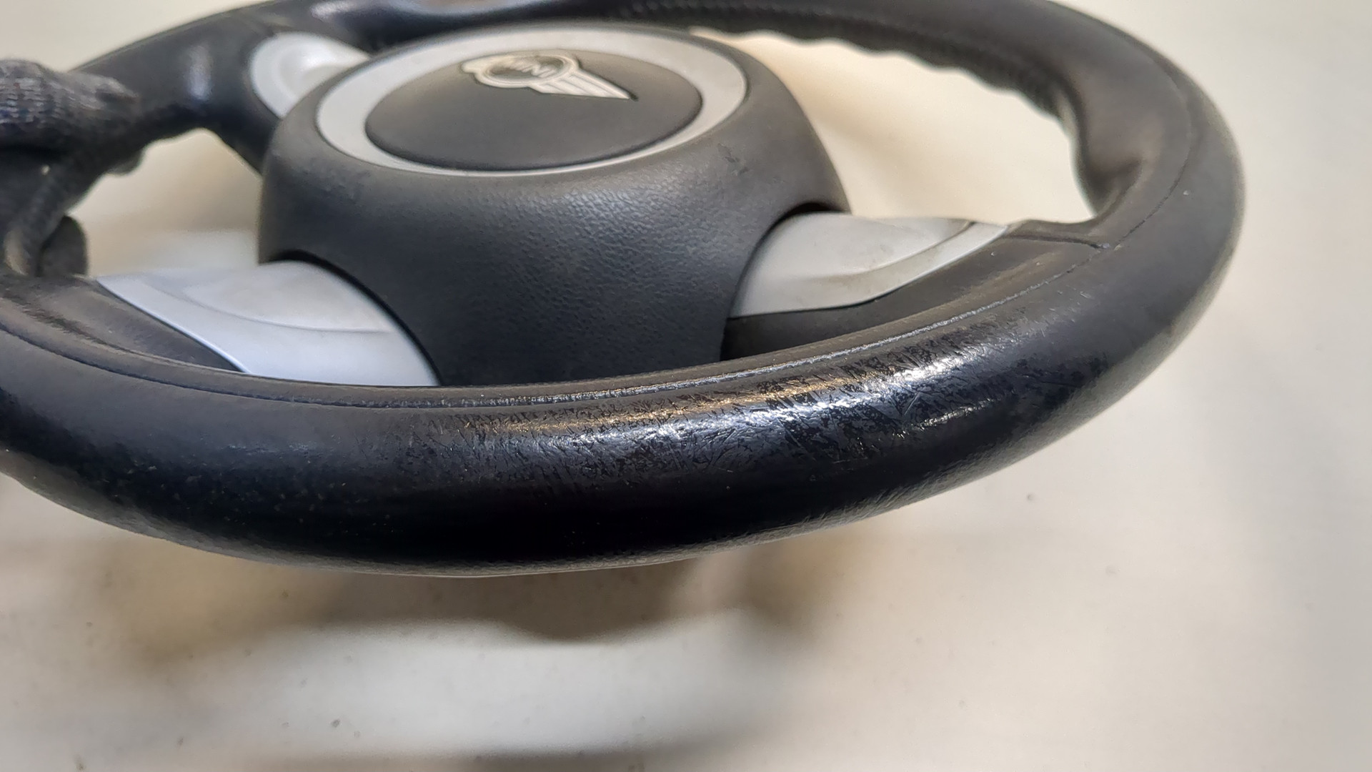 Рулевое колесо (руль)