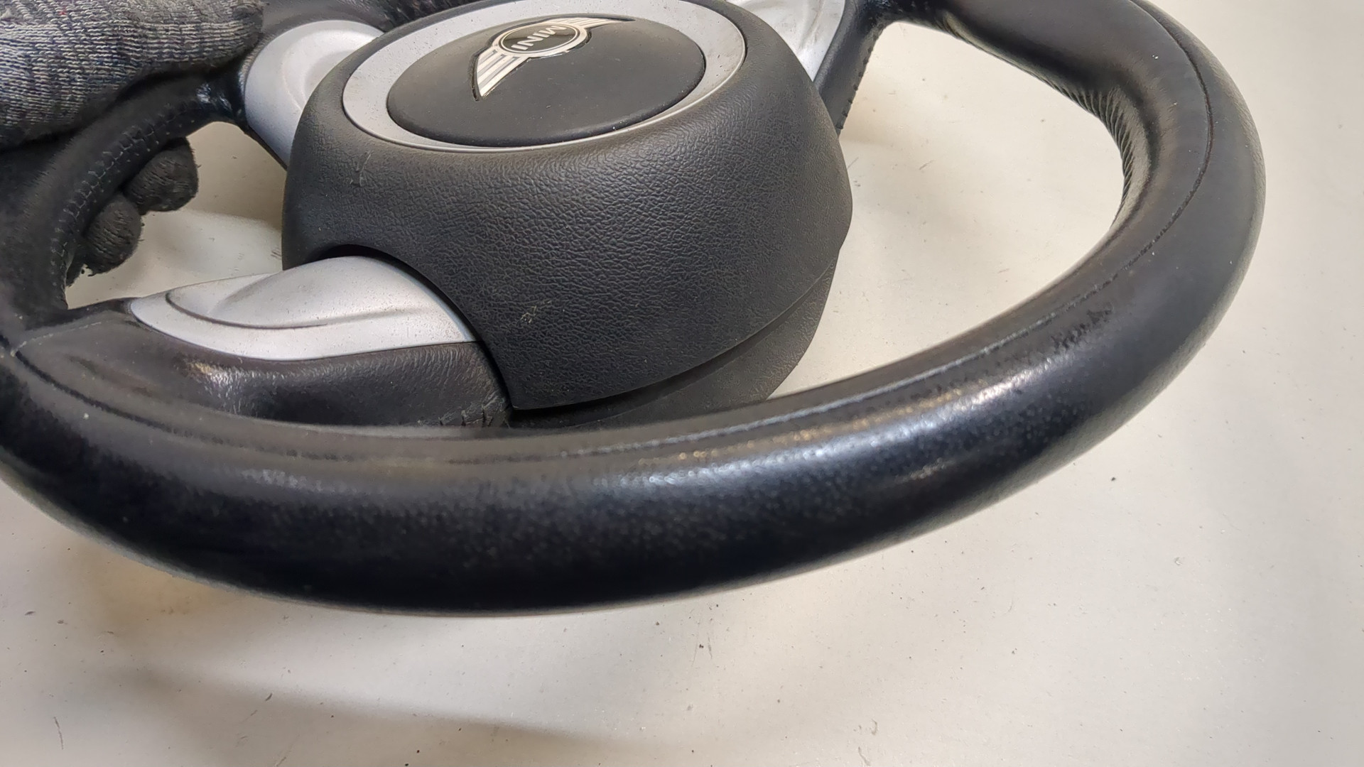 Рулевое колесо (руль)