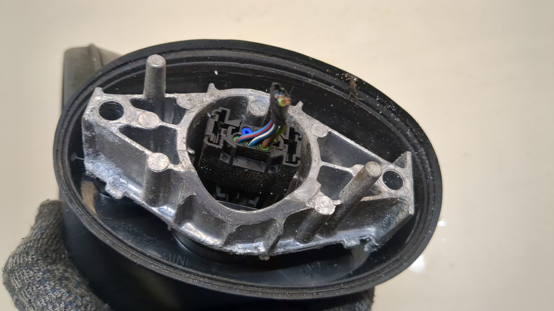 Зеркало правое электрическое