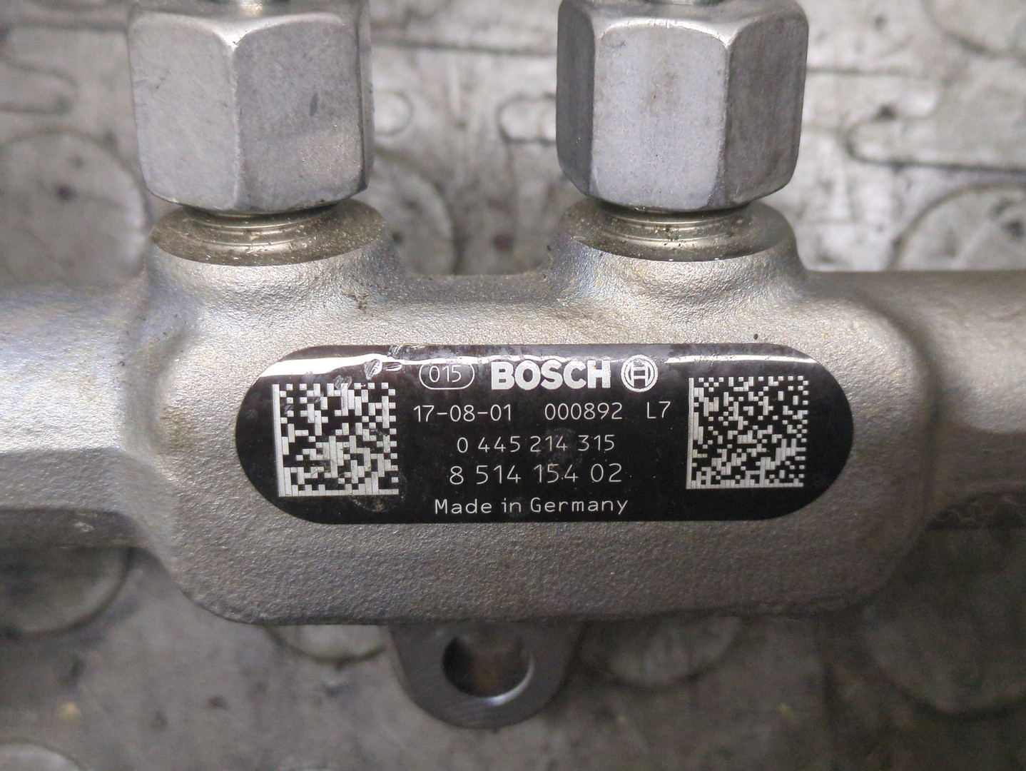 Рейка топливная (рампа)