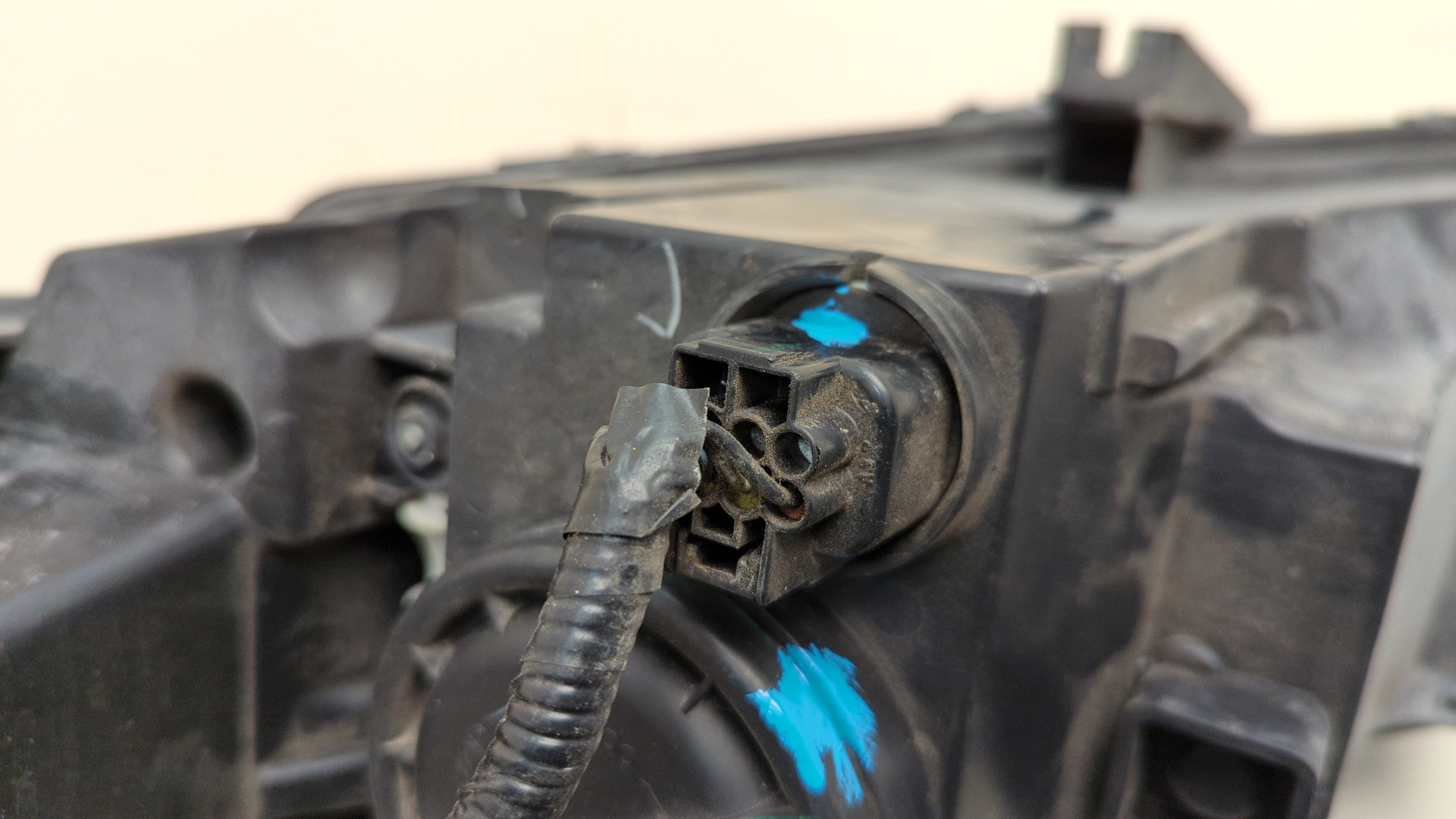 Фара правая