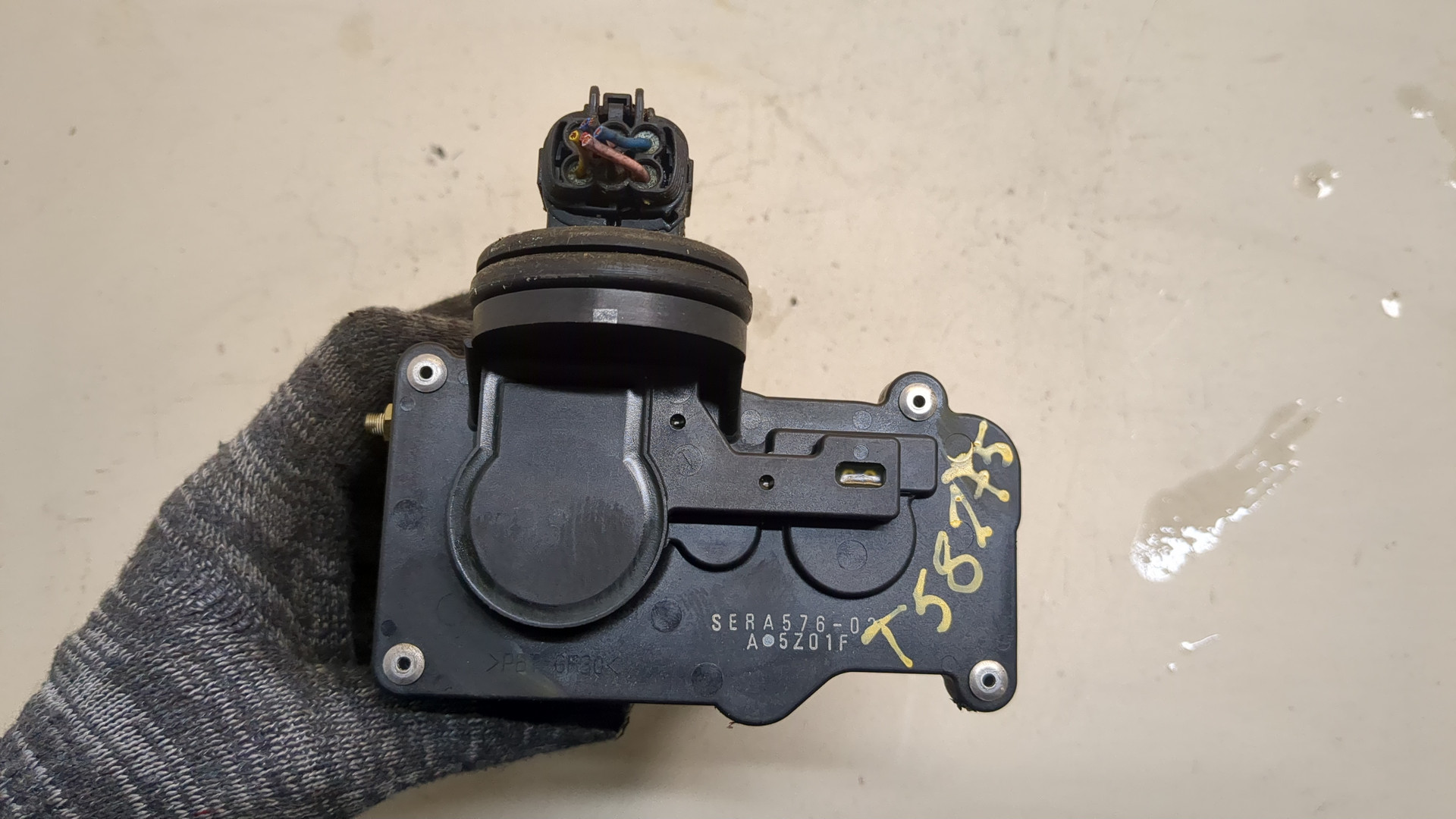 Заслонка дроссельная электрическая